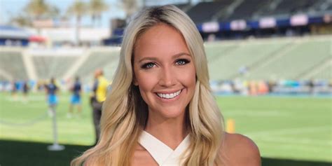 Ashley Brewer’s (ABC 7) Wiki, Husband, Salary,。